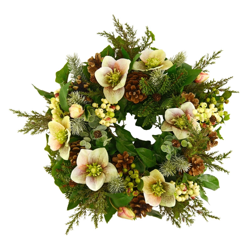 Christrosenkranz mit Beeren Hortensien und Zapfen