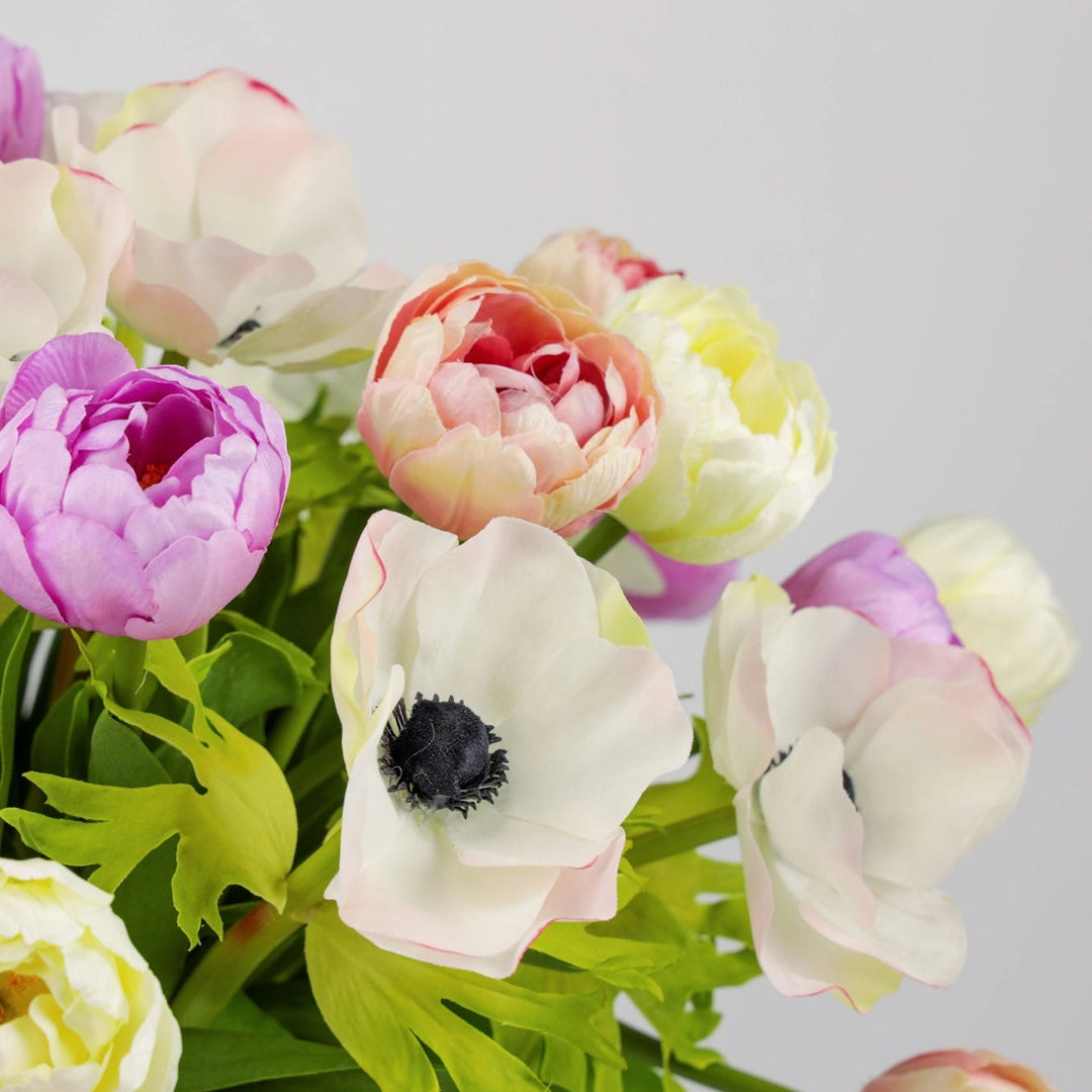 Strauß, Tulpen mit Anemonen, handgebunden, Höhe ca. 40 cm, Ø ca. 45 cm - creme/rosa