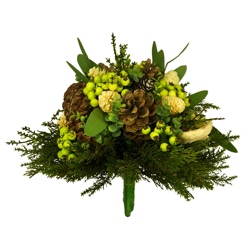 Strauß mit Beeren und Zapfen